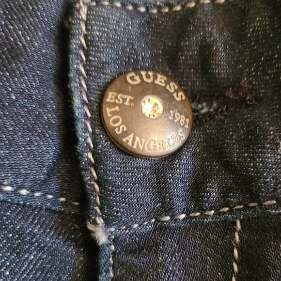 Guess Daredevil Lowrise Bootcut Jeans  - Size 28 x 32 - Picture 4 of 6